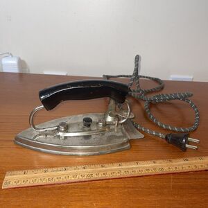 Vintage DURABILT Automatic Folding Travel Iron 1940’s WORKS